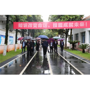 省教育廳組織專家兩次蒞臨我校檢查指導(dǎo)