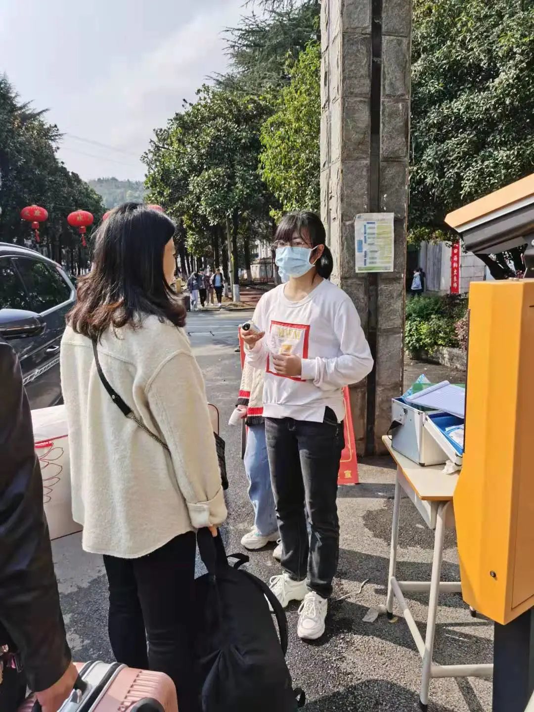 愿海納學(xué)子 沉迷學(xué)習(xí)無法自拔(圖20)